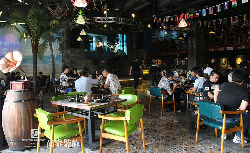 工業(yè)風(fēng)餐飲裝修實景圖-御龍四季椰子雞