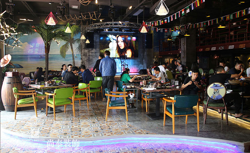 工業(yè)風(fēng)餐飲裝修實景圖-御龍四季椰子雞
